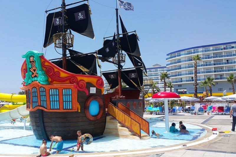 pirate-ship-polgun-waterparks-attractions